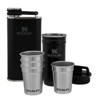 Stanley Piersiówka z Kieliszkami ADVENTURE Matte Black